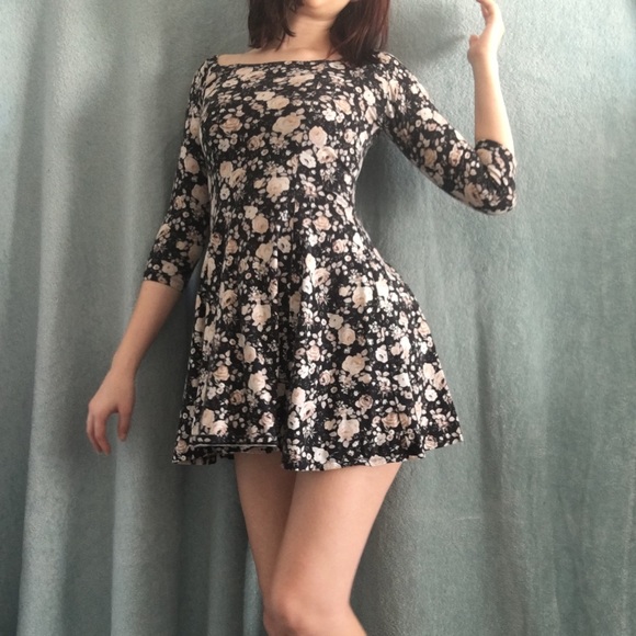 Off the Shoulder Mini Dress - Picture 2 of 5